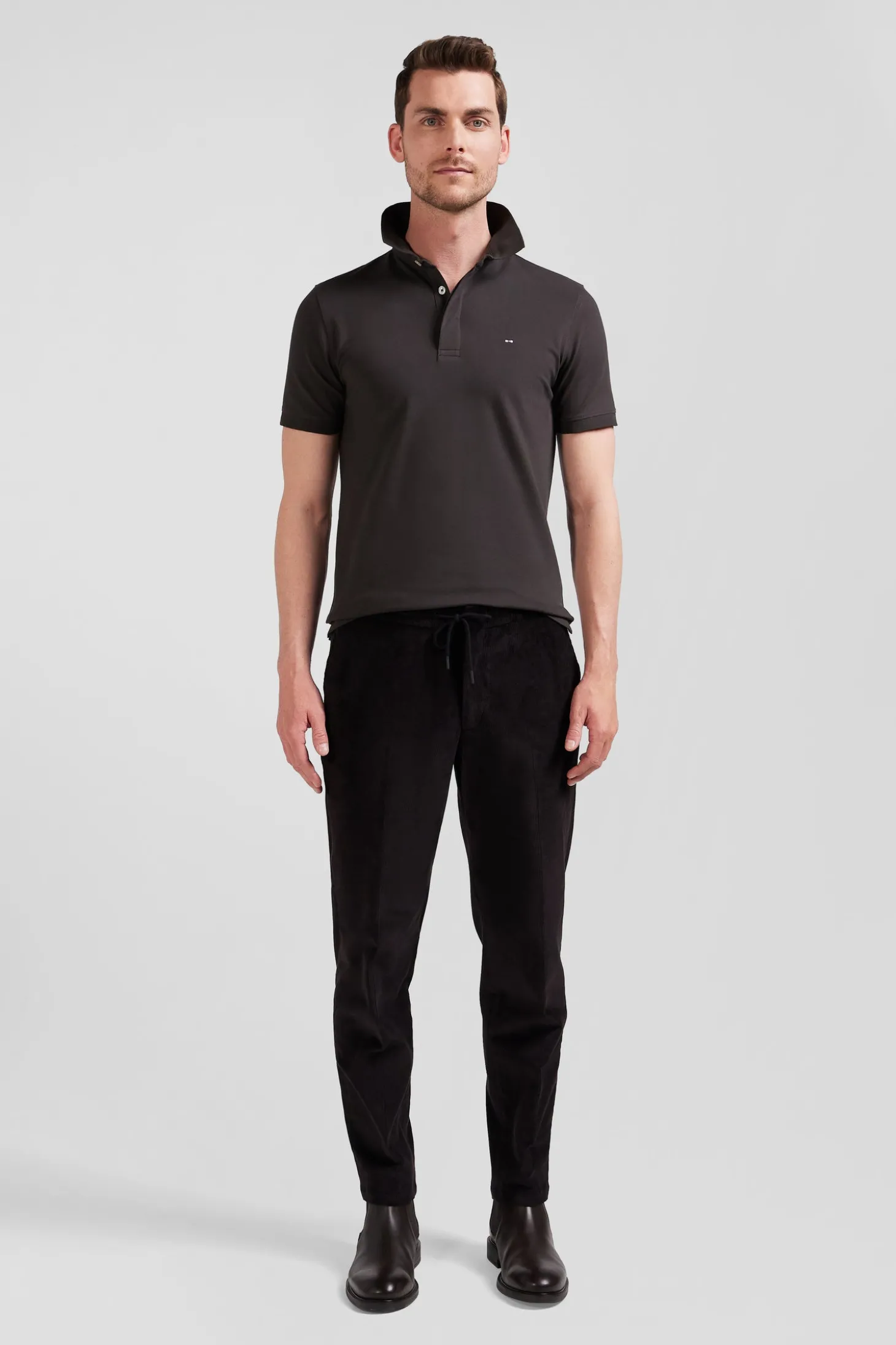 Pantalon en velours côtelé marron taille élastiquée coupe Modern