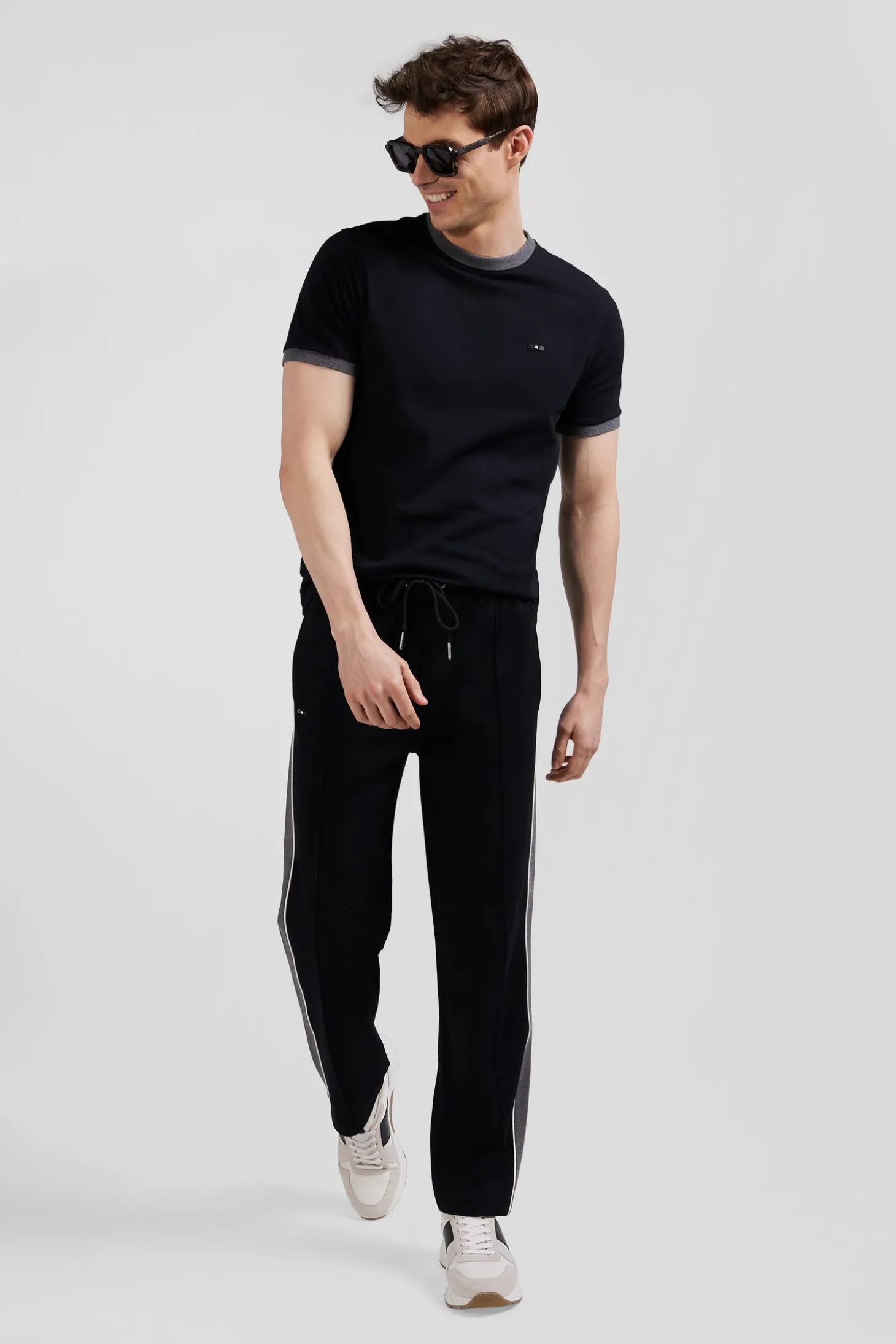 Pantalon jogging en coton mélangé noir coupe Regular passepoil jambes