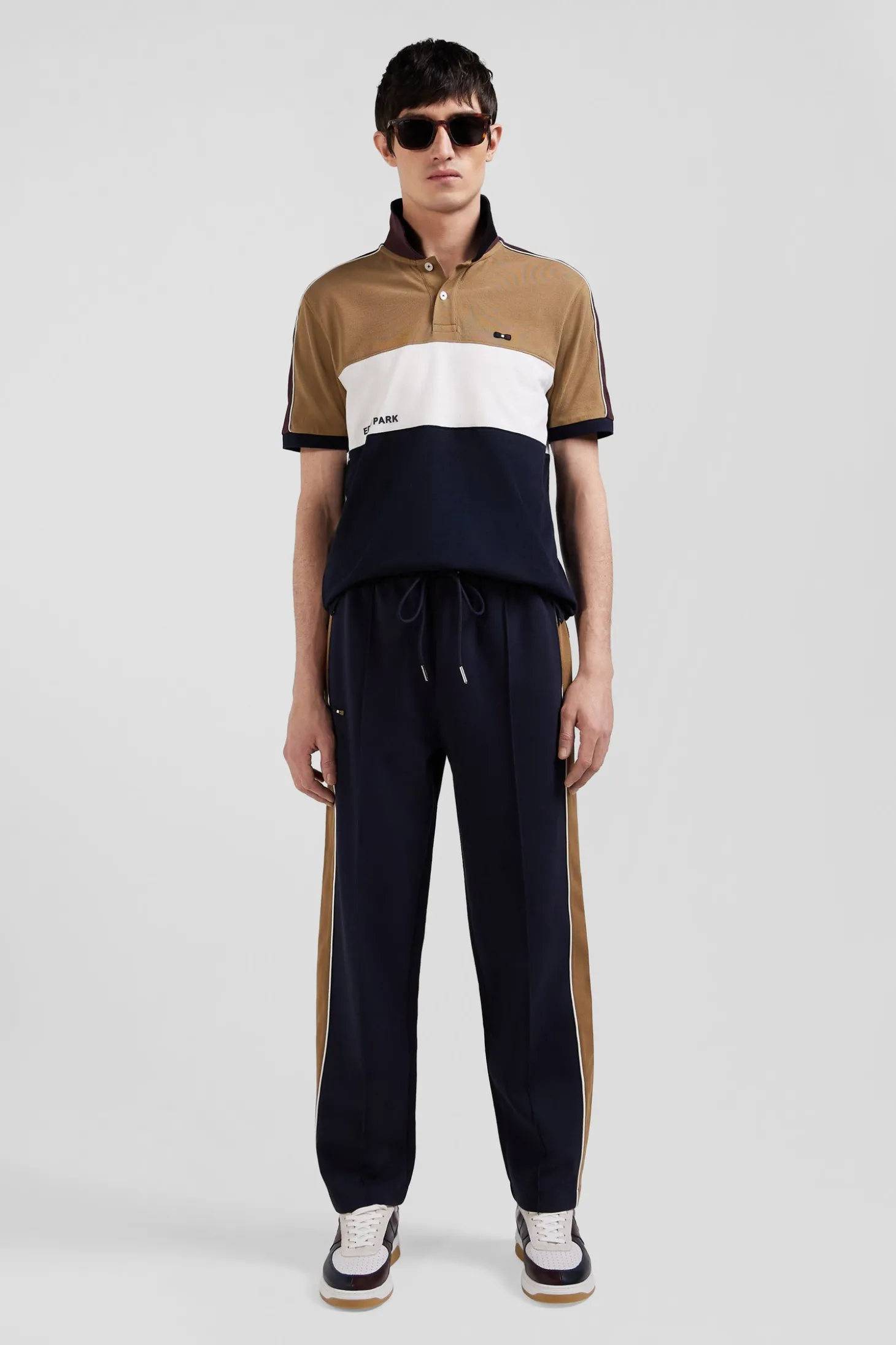Pantalon jogging en coton mélangé camel coupe Regular passepoil jambes