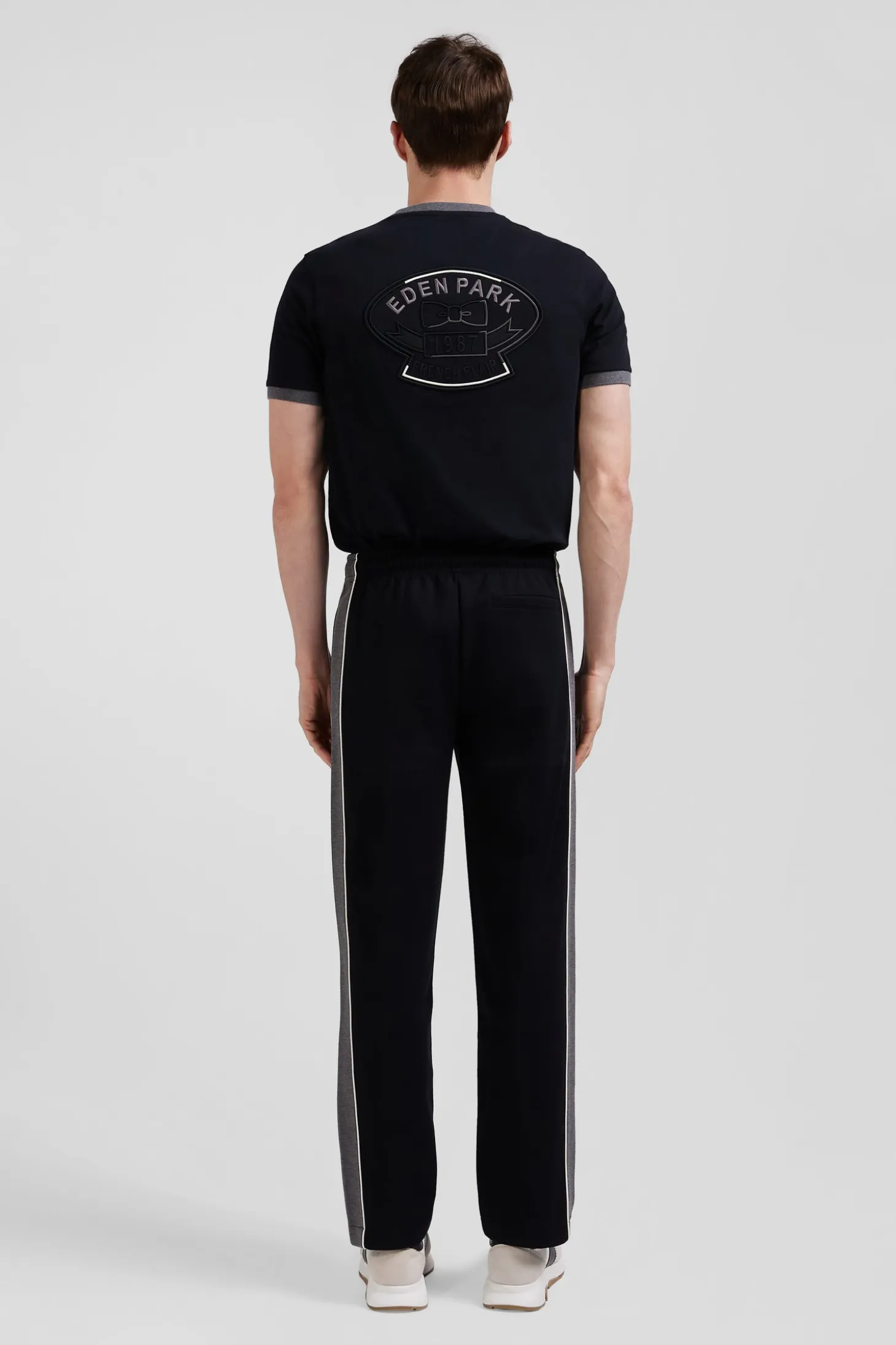 Pantalon jogging en coton mélangé noir coupe Regular passepoil jambes