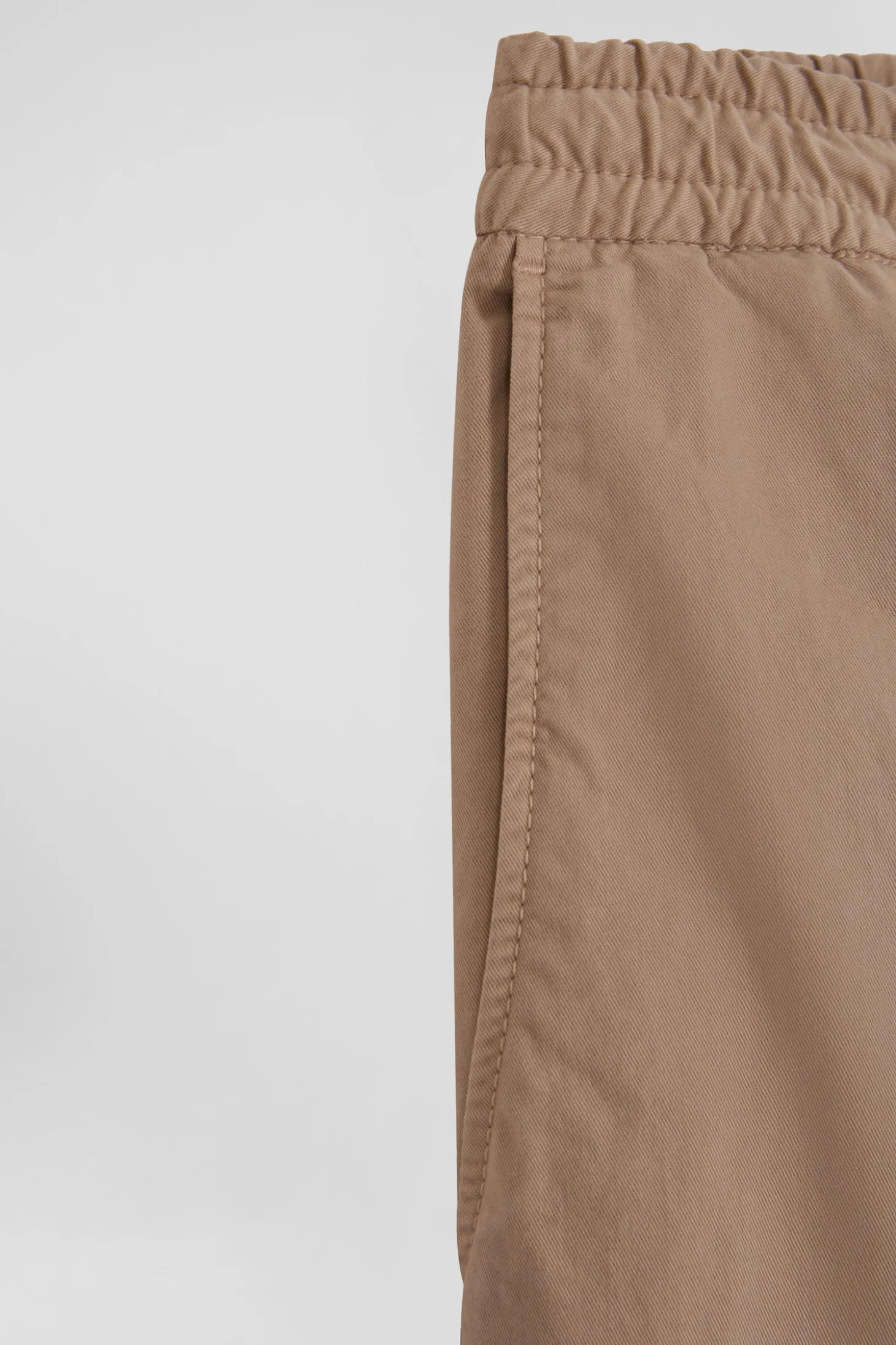 Pantalon taille élastique en coton stretch beige coupe Modern