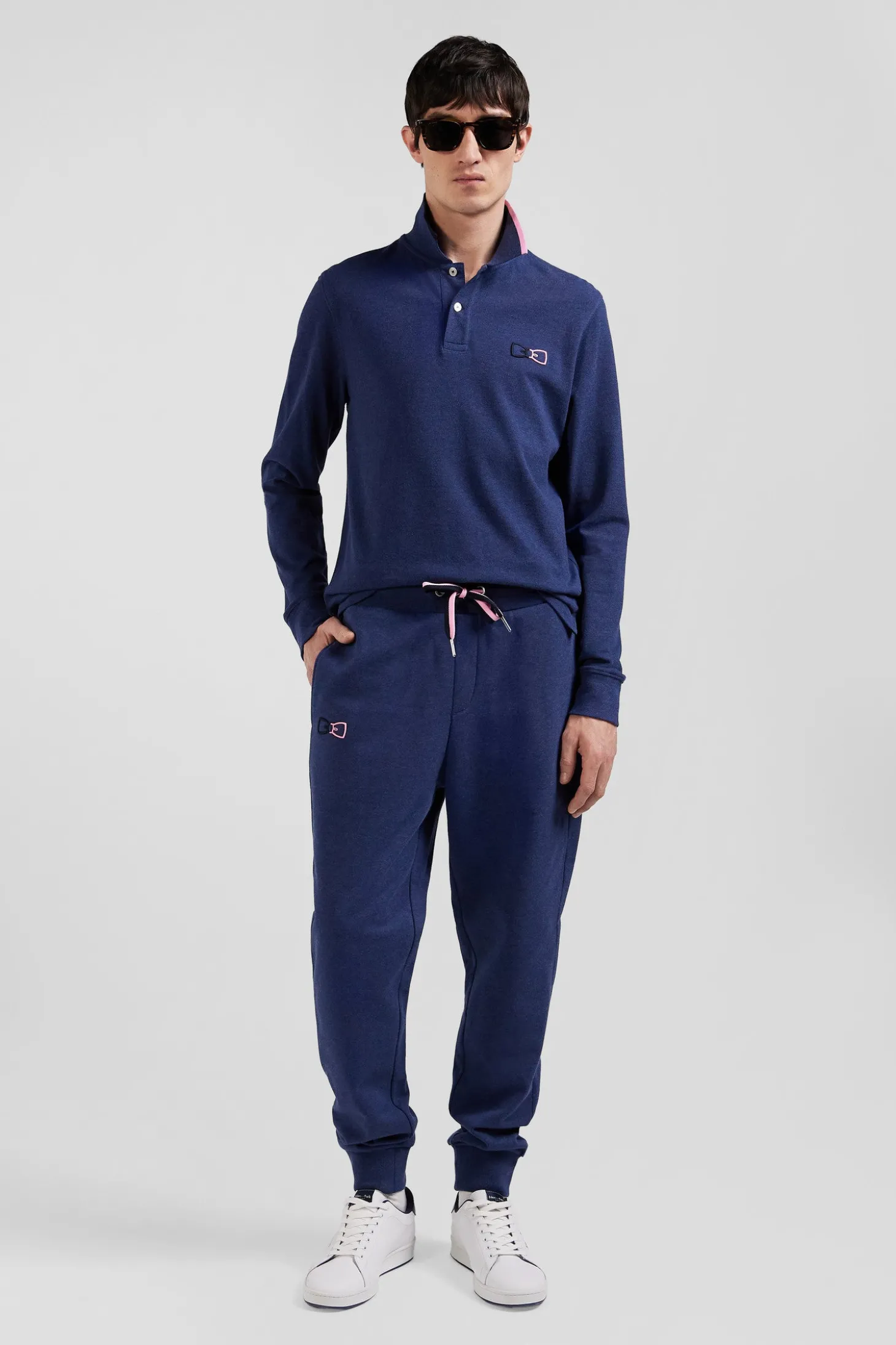 Polo manches longues en piqué coton bleu marine détails roses coupe Regular