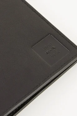 Portefeuille passeport en cuir noir