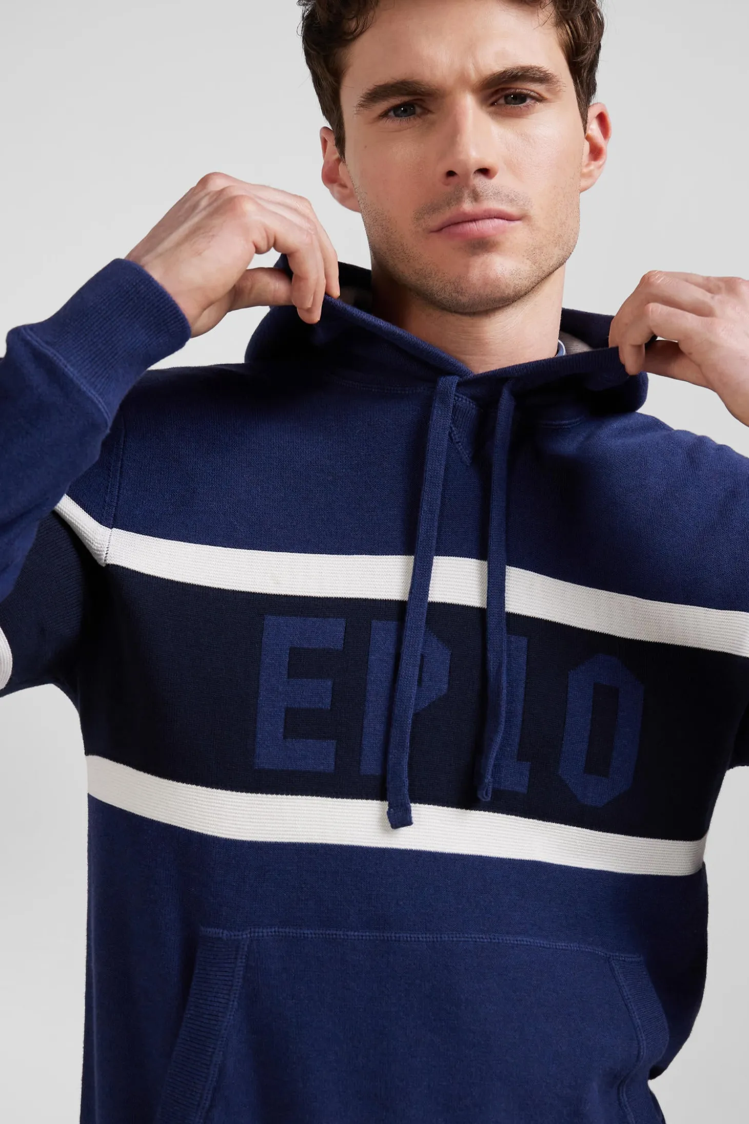Pull à capuche en coton bleu foncé jacquard EP10 coupe Regular