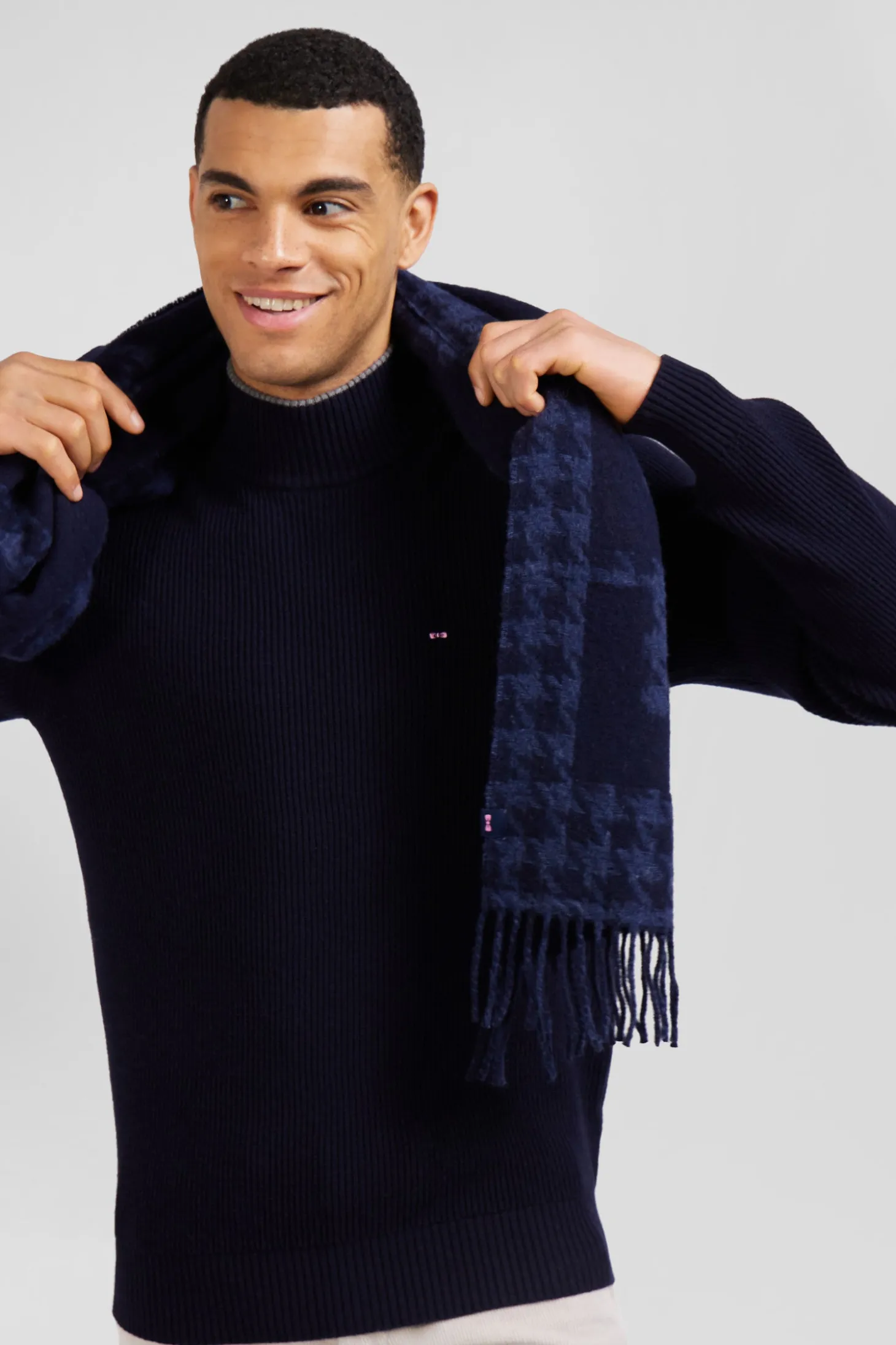 Pull col cheminée en laine et coton bleu marine coupe Regular