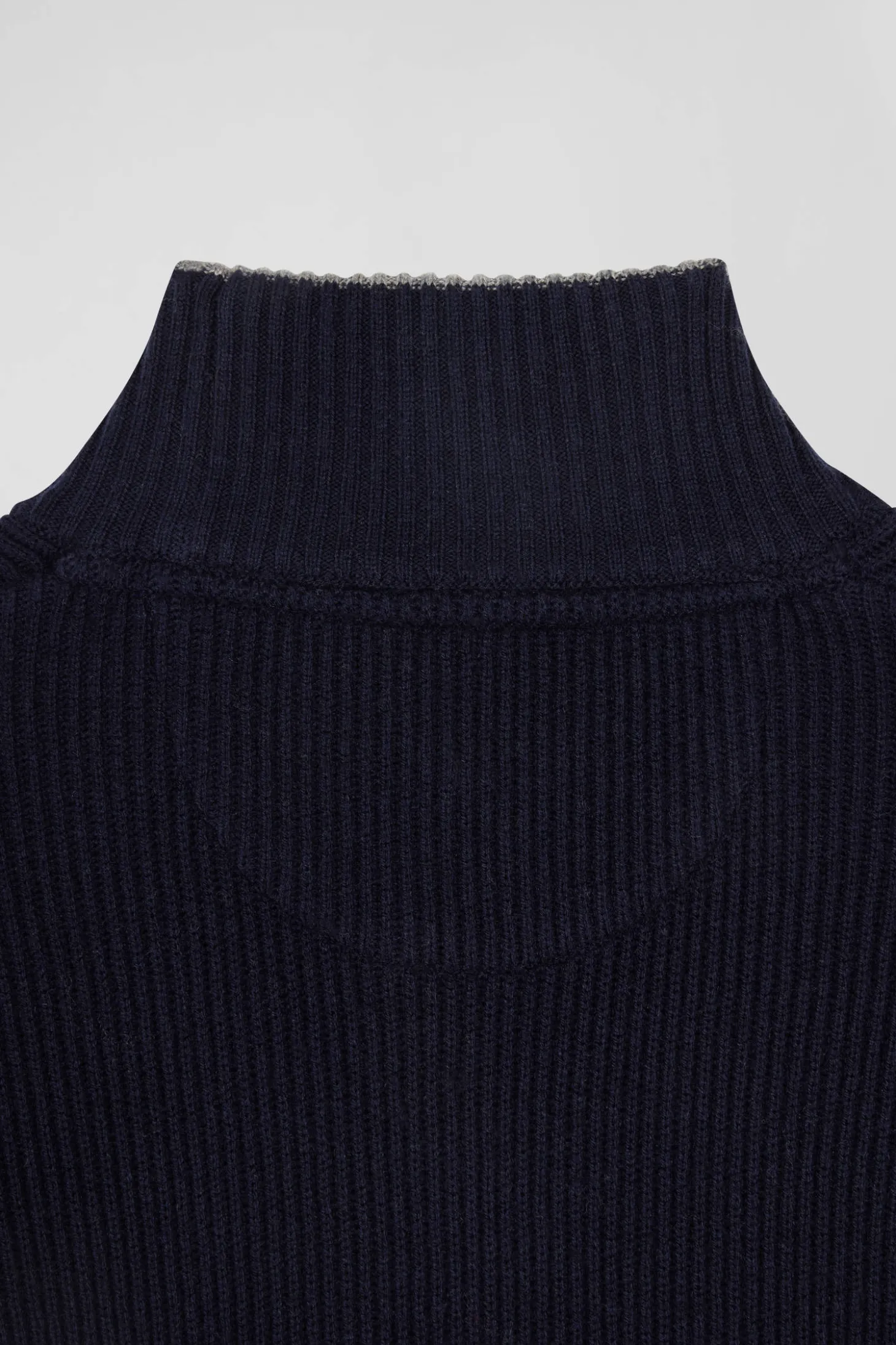 Pull col cheminée en laine et coton bleu marine coupe Regular
