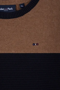 Pull col rond tricolore en coton camel coupe Regular