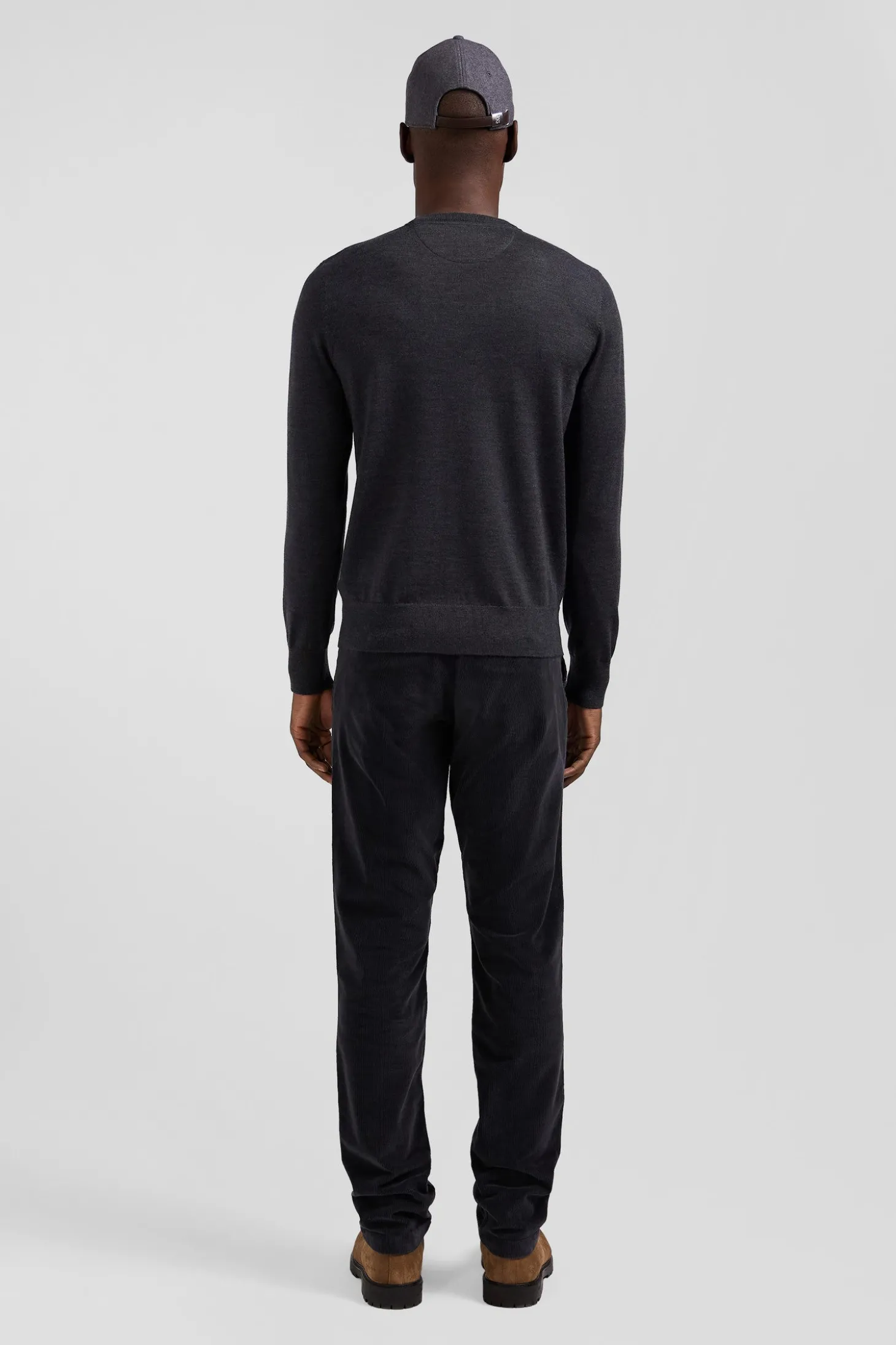 Pull col rond uni en laine mérinos gris anthracite coupe Regular