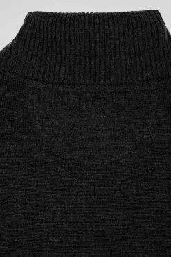 Pull col roulé en laine mérinos noir coupe Regular