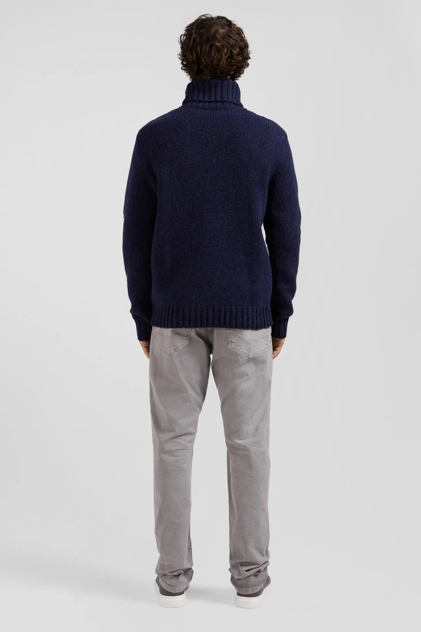 Pull col roulé en laine vierge et polyamide recyclé bleu marine coupe Regular