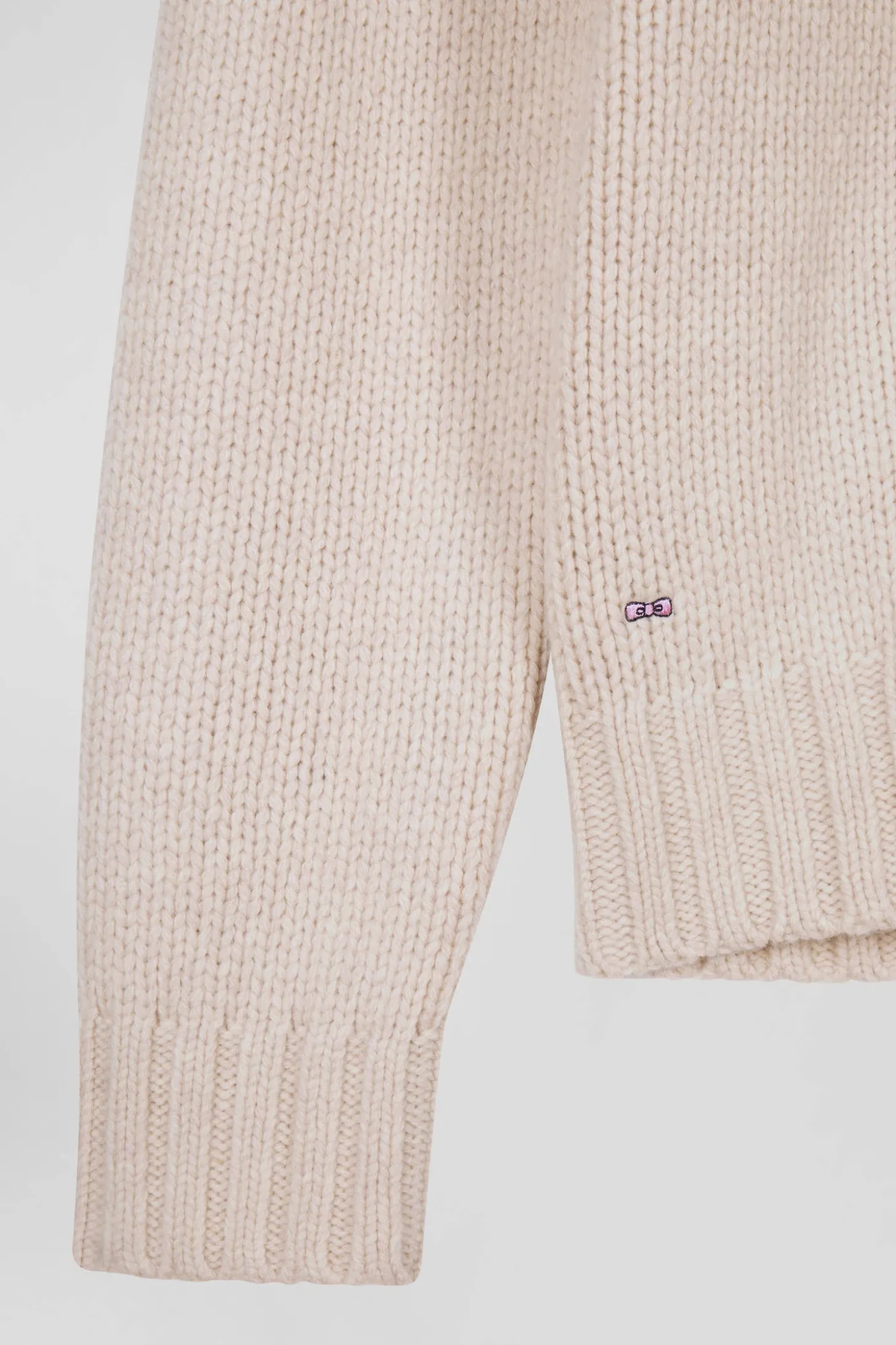 Pull col roulé en laine vierge et polyamide recyclé écru coupe Regular