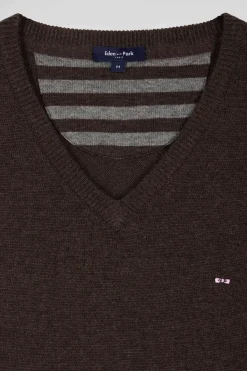 Pull col V en laine et coton marron demi-lune cerclée coupe Regular