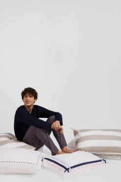 Pyjama long en coton rose pantalon à micromotifs nœuds papillon