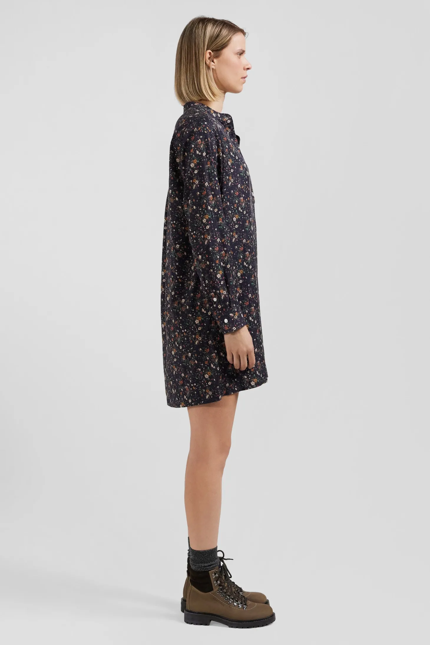 Robe chemise en lyocell noir à imprimé floral