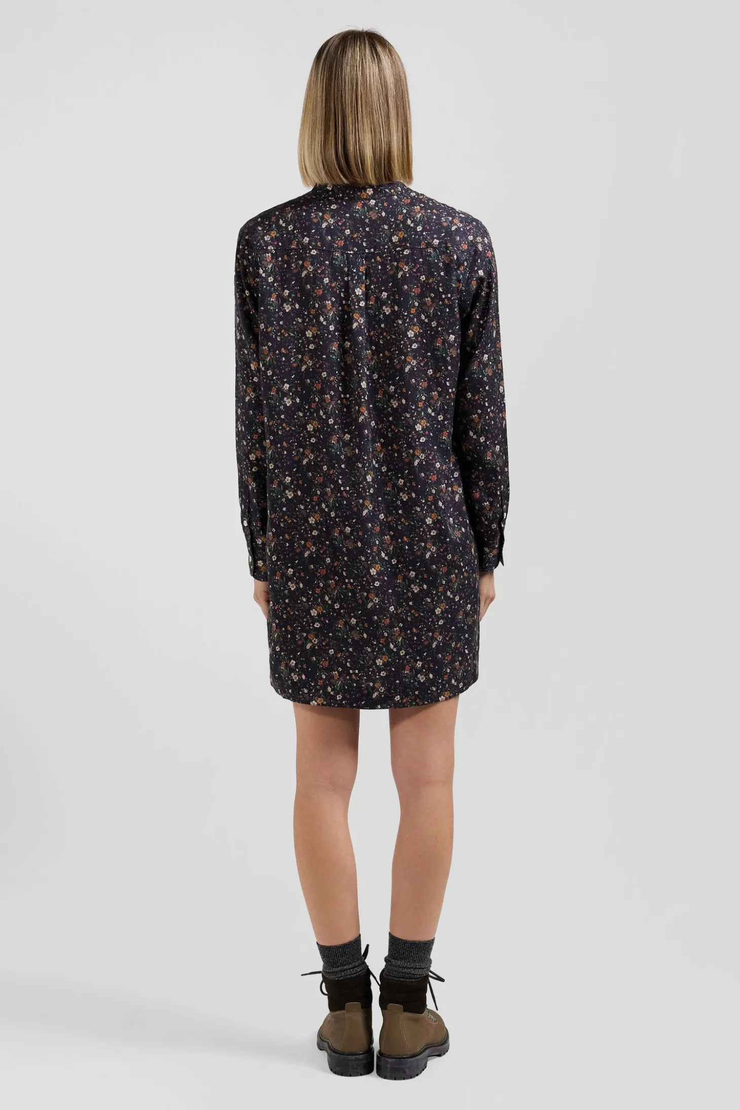 Robe chemise en lyocell noir à imprimé floral