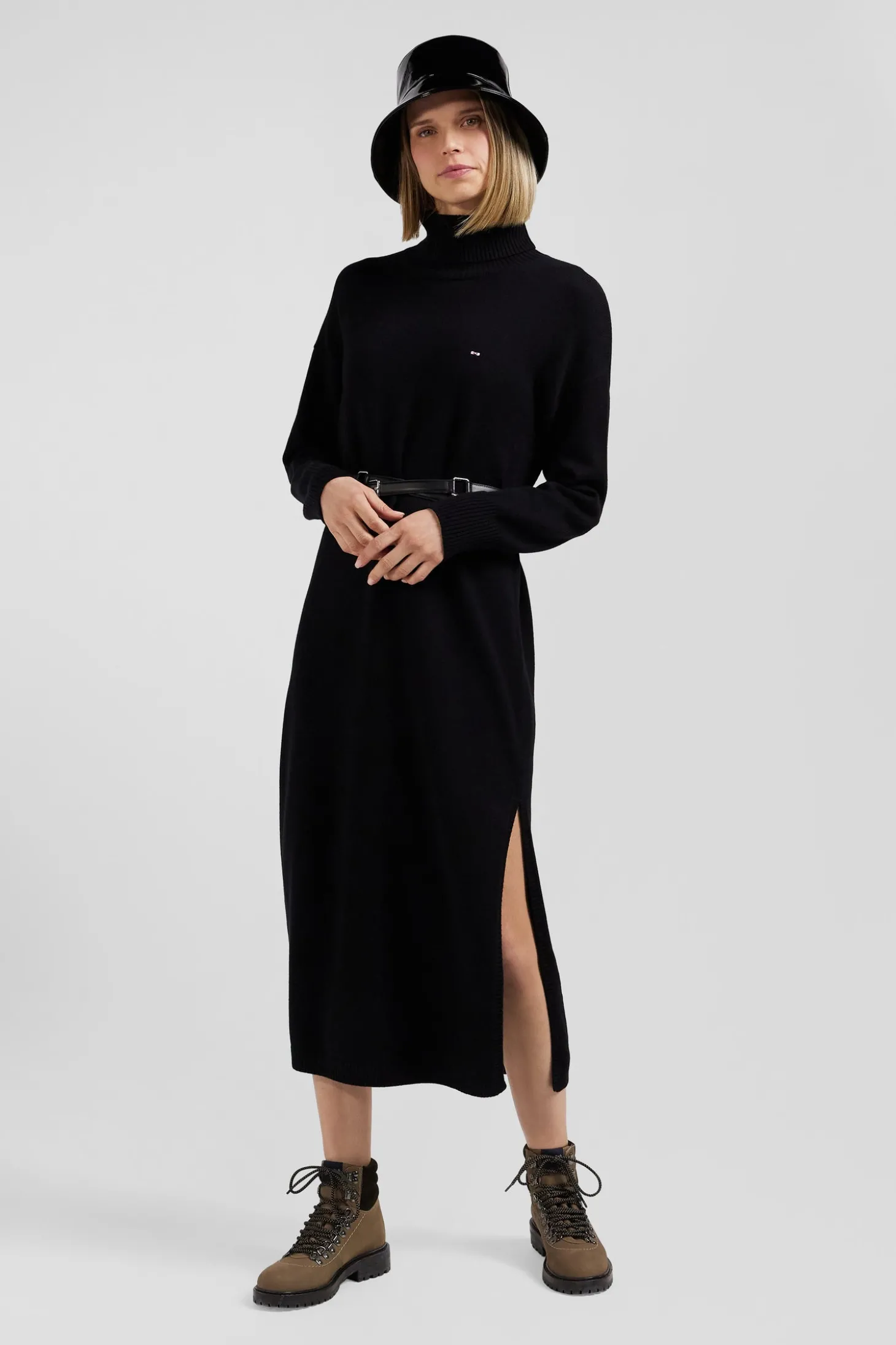 Robe col roulé en laine et coton noire coupe Relaxed
