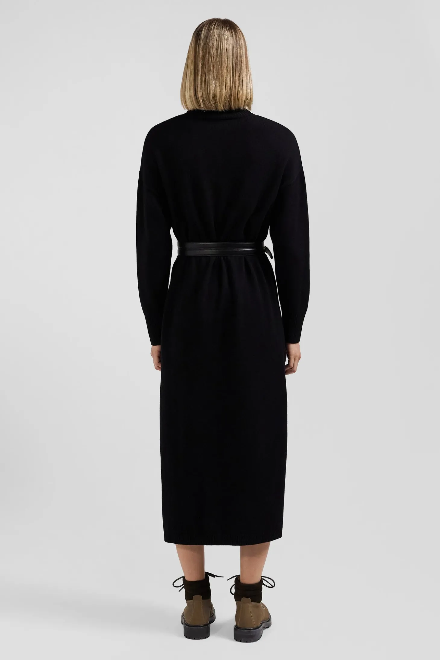 Robe col roulé en laine et coton noire coupe Relaxed