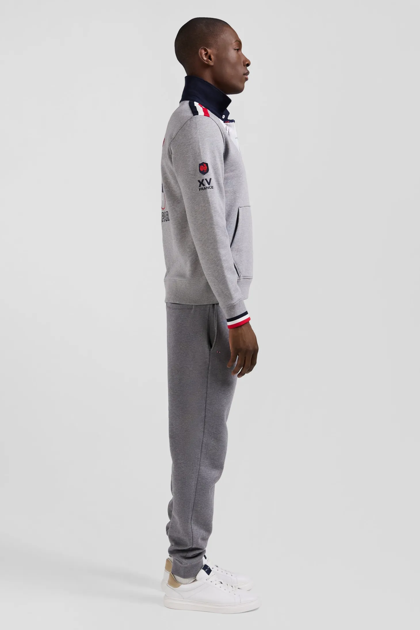 Sweatshirt col maillot en coton gris chiné broderie XV de France coupe Regular