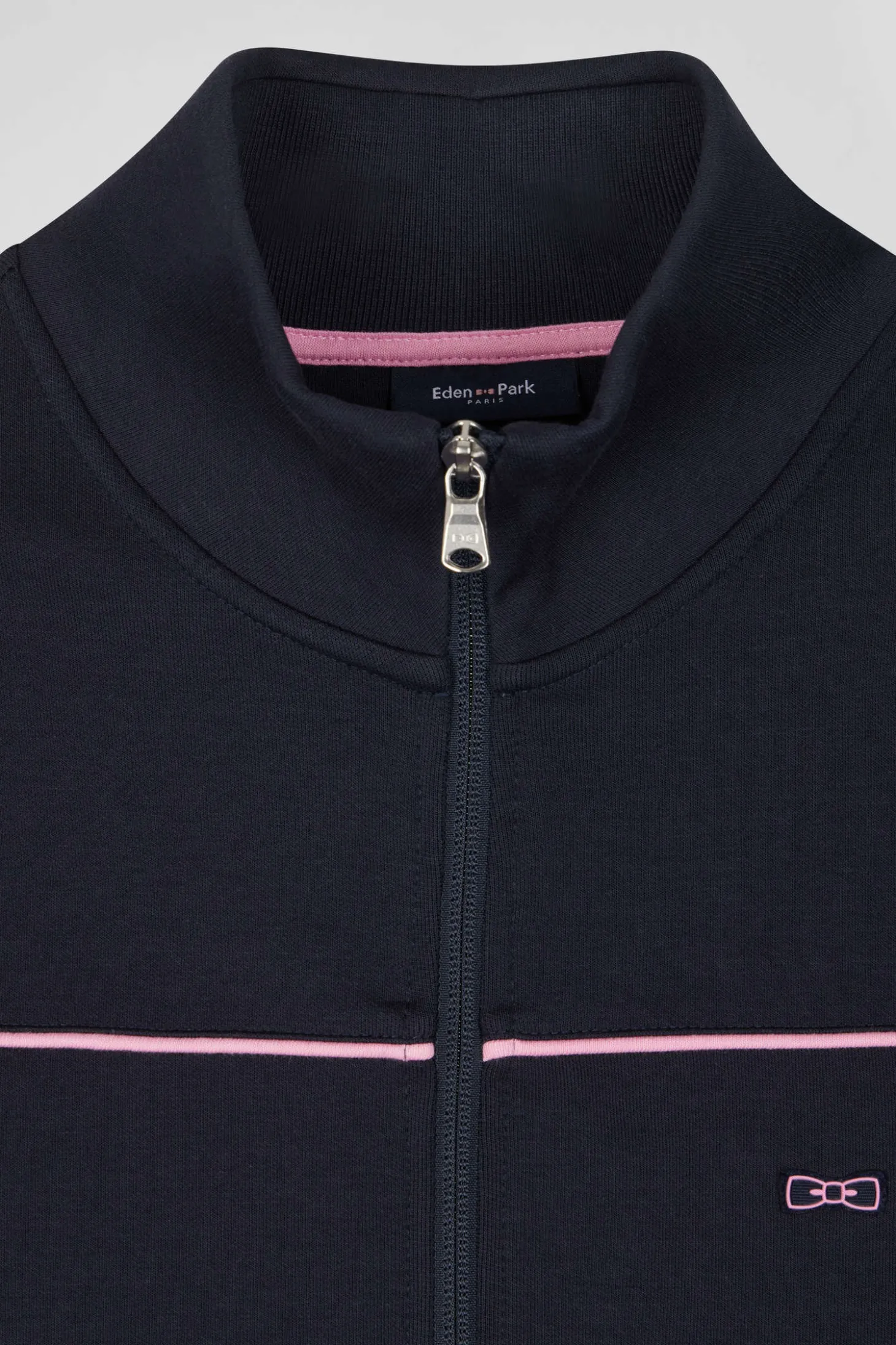 Sweatshirt zippé à col montant bleu marine passepoil rose coupe Regular