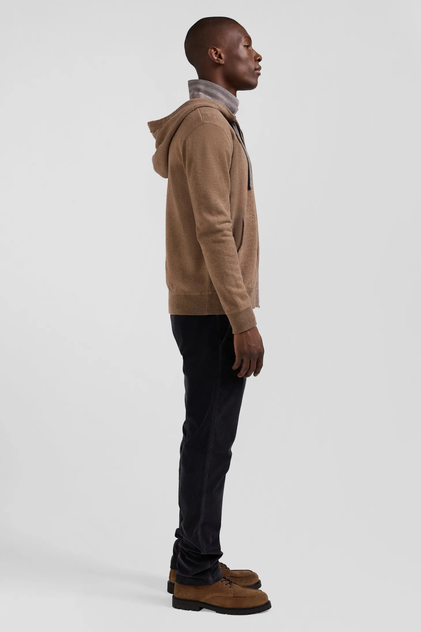 Sweatshirt zippé en maille laine et coton marron coupe Regular