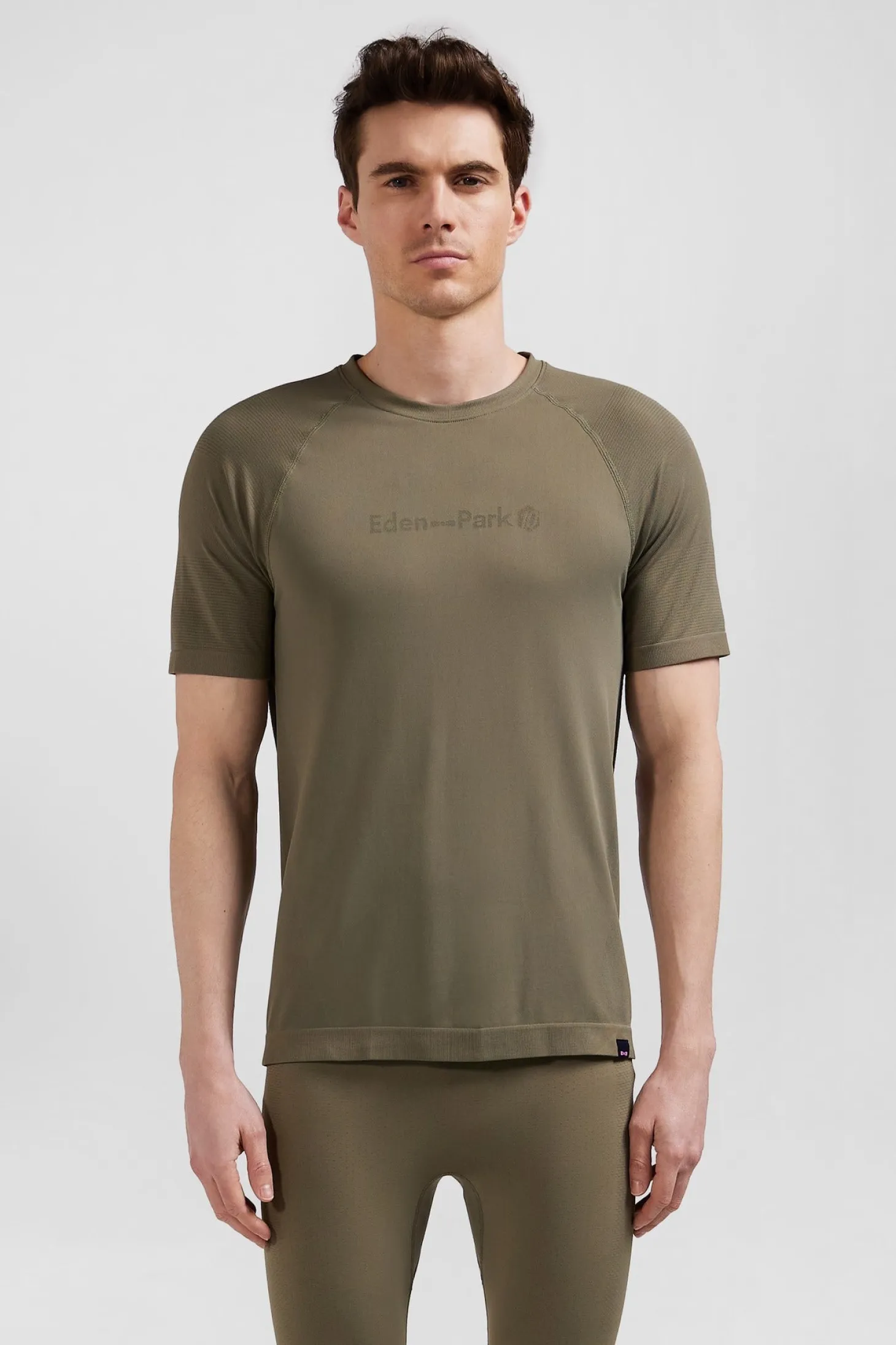 T-shirt de sport manches courtes à détails cerclés kaki