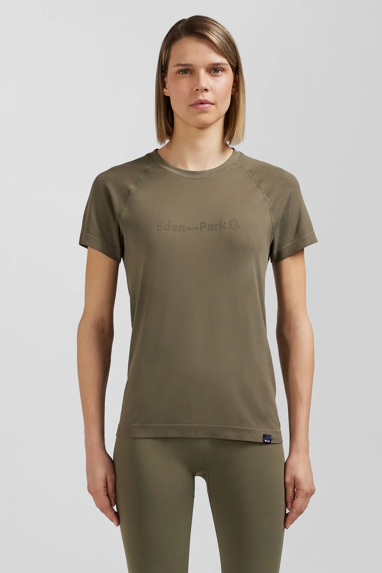 T-shirt de sport manches courtes à détails cerclés kaki
