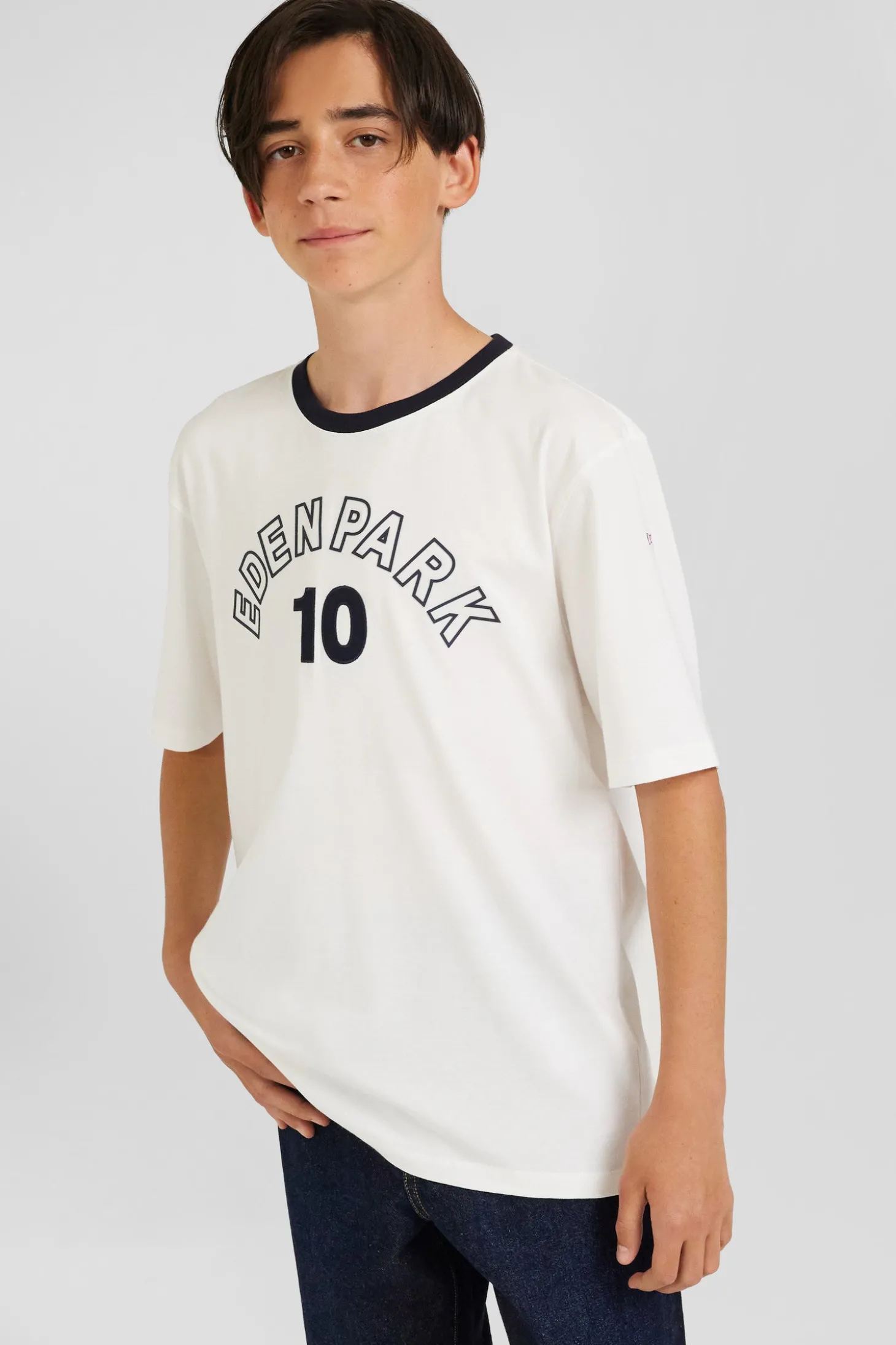 T-shirt manches courtes en coton écru brodé coupe Oversized