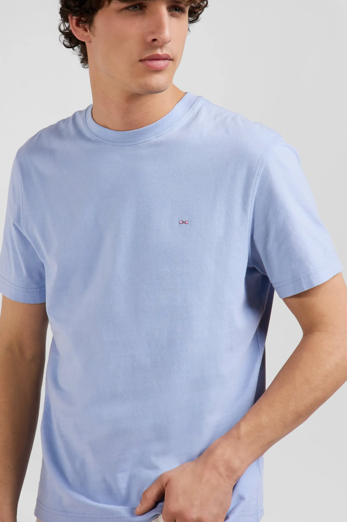 T-shirt manches courtes en coton ciel patch dos coupe Regular