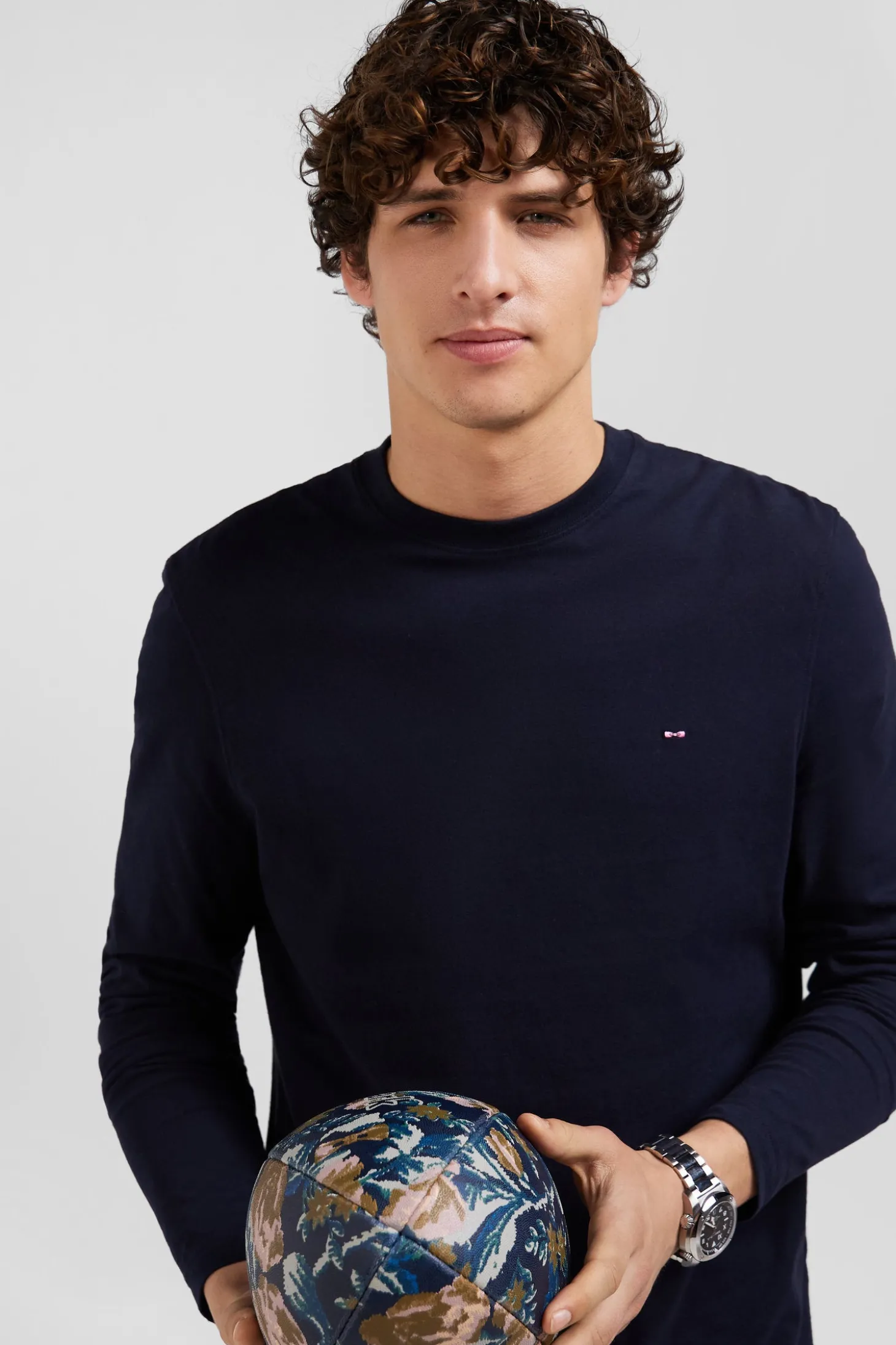 T-shirt manches longues en coton bleu marine patch dos imprimé fleuri coupe Regular