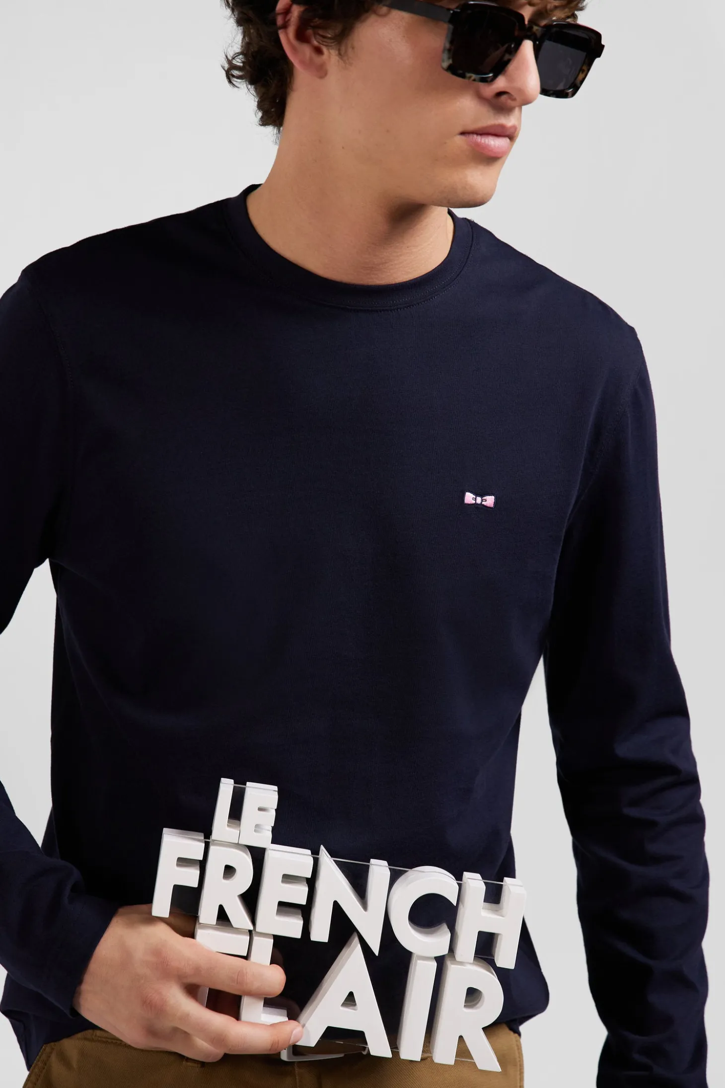 T-shirt manches longues en coton bleu marine broderie dos coupe Regular