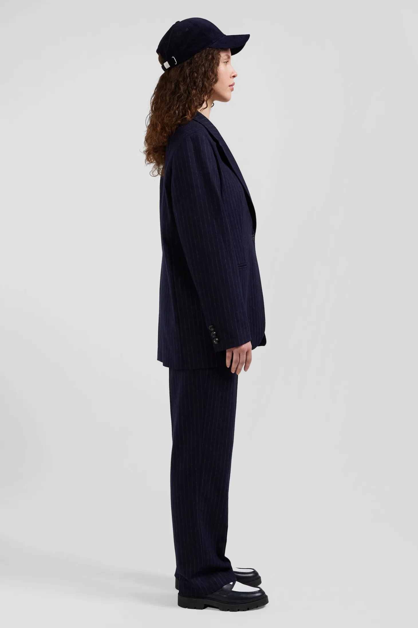 Veste blazer en laine bleu marine rayée coupe Oversized