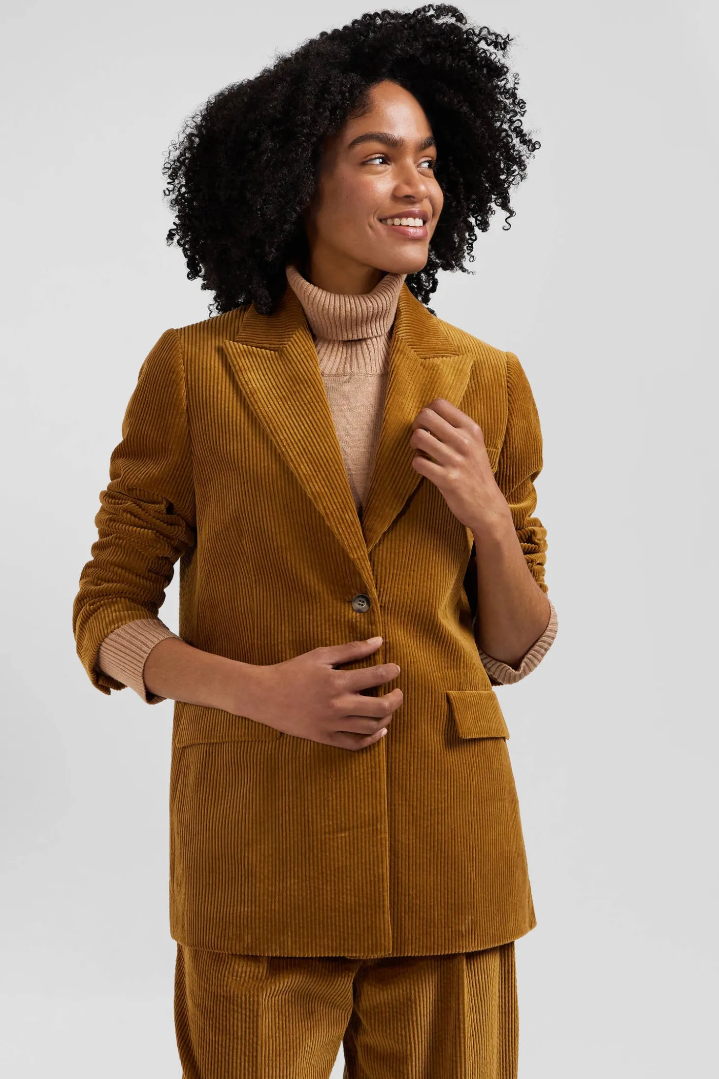 Veste blazer en velours côtelé camel coupe Modern